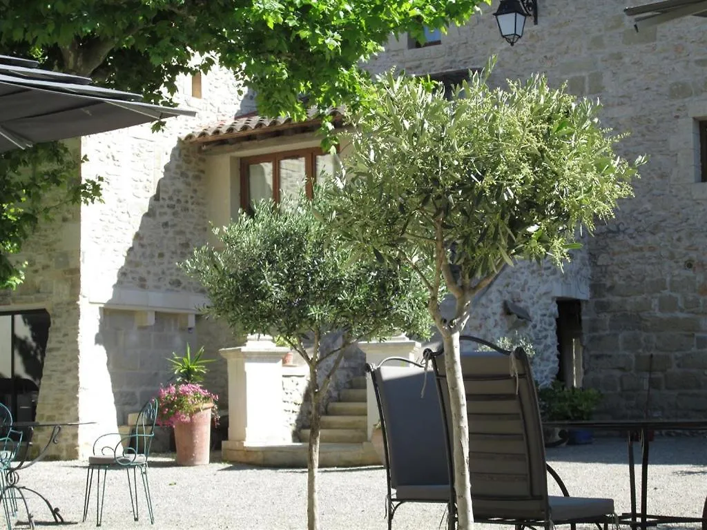 Le Mas Vieux Graveson 5*,  France